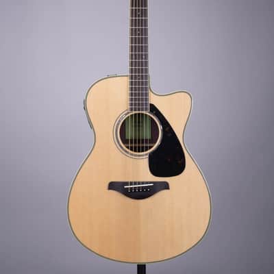 Yamaha FSX830C Acoustic-Electric Guitar Natural image 2