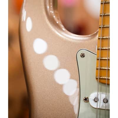 Fender American Professional Classic Stratocaster, Maple Fingerboard, Faded Firemist Gold image 10