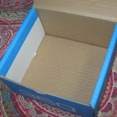mostly very clean Electro Harmonix EMPTY CARDBOARD BOX + orig Owner's Manual ONLY for Nano Looper 360 (NO pedal, NO power supply, NO warranty / registration paperwork) 2014 (2010s) BOX: cardboard - OUTER AREAS blue / GRAPHIC black & white, white image 18
