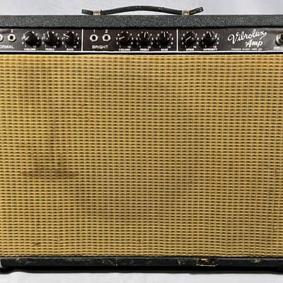 1963 Fender Vibrolux 6G11 Brownface 30-Watt 1x12" Guitar Combo image 2