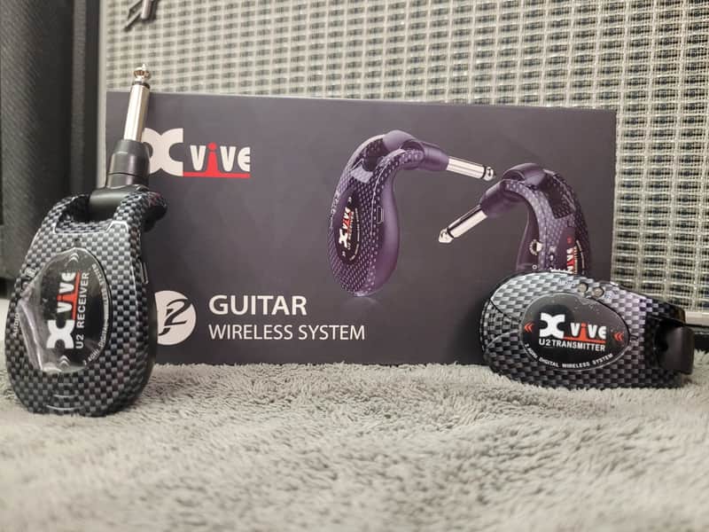 Xvive U2 Instrument Wireless System in Carbon Finish Carbon image 1