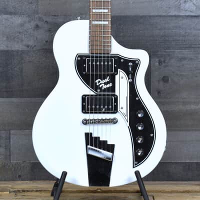 Pre-Owned Supro 1224DBHT Limited Edition David Bowie 1961 Dual Tone Hardtail - White with Hardshell Case image 1