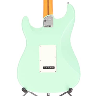 Fender Certified Pre-Owned Limited Edition American Ultra Luxe Vintage '60s Stratocaster®, Surf Green (T5) (00887) image 2