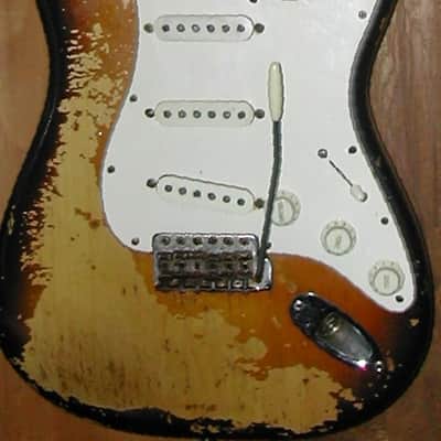 Fender Stratocaster 1971 Sunburst Rare 4 bolt maple board image 5