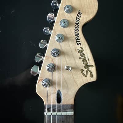 Squier Affinity Series Stratocaster  2023 - Charcoal Frost Metallic with Indian Laurel Fingerboard image 9