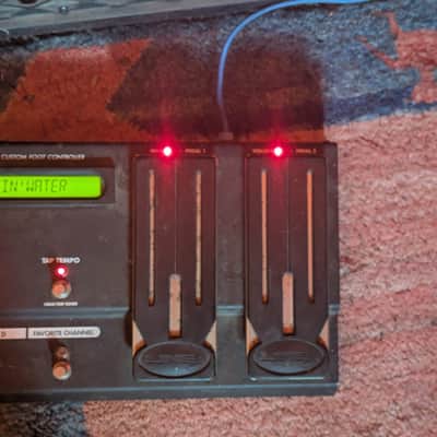 Line 6 Vetta I HD 200 Watt Modelling Amp with FBV Longboard Footboard image 8