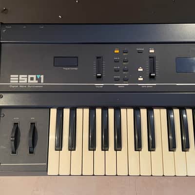 Ensoniq ESQ-1 Wave Synthesizer 1986 - Black image 2