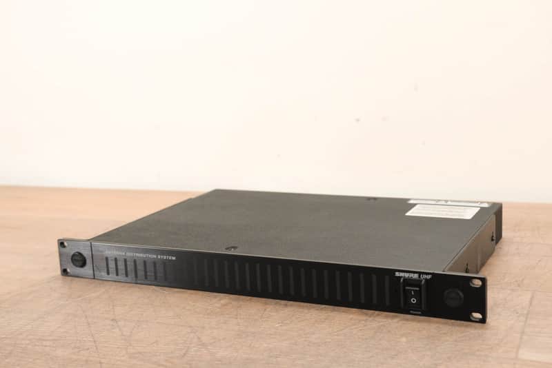 Shure UA845-UA UHF Antenna Distribution System 782-806 MHz CG007BR image 1