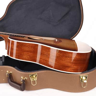 Taylor Gold Label Collection 517e Grand Pacific Acoustic-Electric Sunburst 2025 image 5