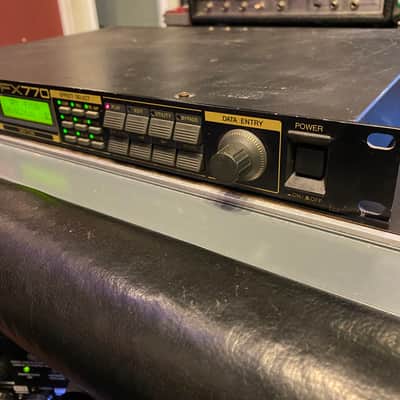 Yamaha FX770 90s guitar multi effects processor made in Japan amp