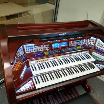 Lowrey Sterling Organ image 2