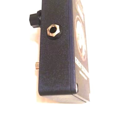 Keeley Tesla MK-III Soviet Fuzz Bende image 4