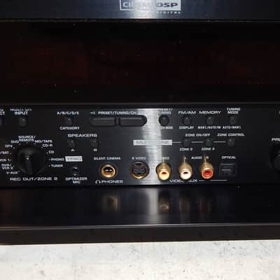 Yamaha RX-V2600 Home theater receiver with remote and manual image 3