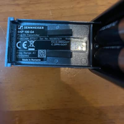 Sennheiser SKP 100 G4 Plug-On Transmitter for Dynamic Microphones A Frequency image 5
