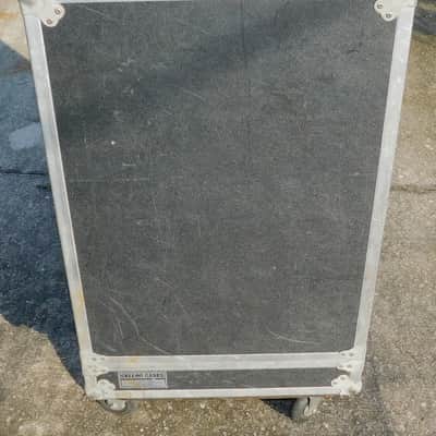 Cellini Cases 12 x 10 space road/flight ready padded road case on wheels image 15