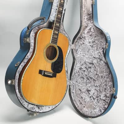 Martin D-45 w. Calton case (1977) image 18