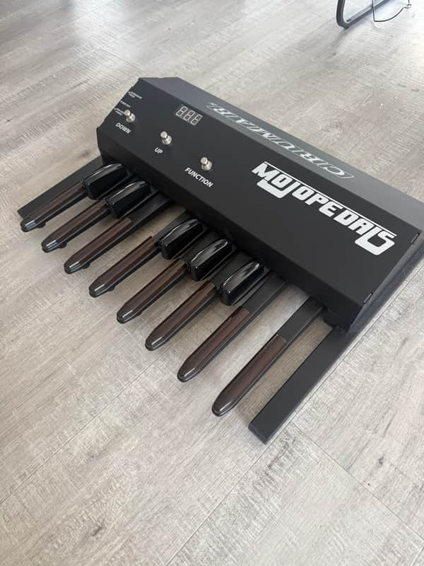 Crumar MojoPedals 13-Key MIDI Foot Controller image 1