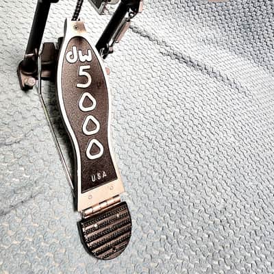 DW 5000 Series Single Bass Drum Pedal, With Irin Case, New DW Replacement Chain And Spring, In Packages image 4