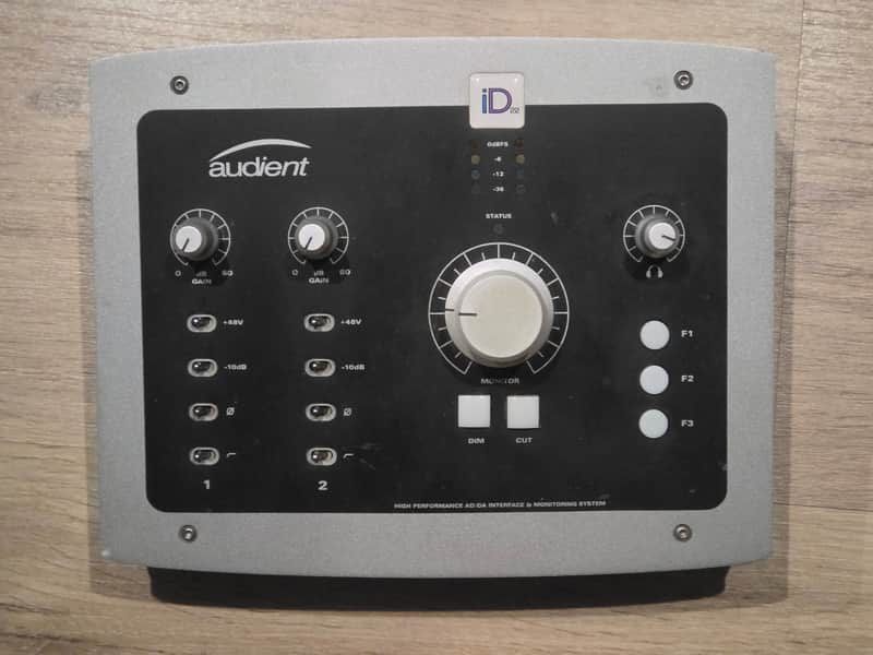 Audient iD22 USB Audio Interface image 1