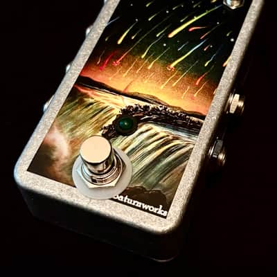 Saturnworks Mono Send / Stereo Return True Bypass Looper