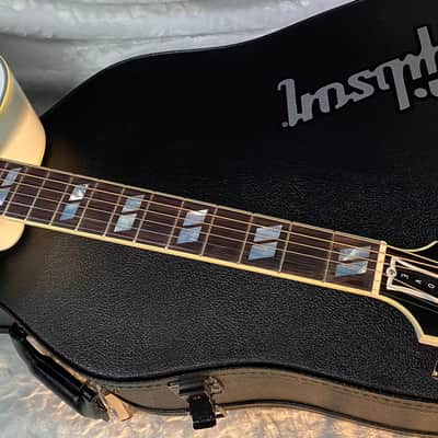 NEW! Gibson Acoustic Custom Shop Dove Acoustic-Electric Guitar - Alpine White - Authorized Dealer 5.2lbs - G06616 image 6