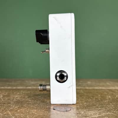 JHS 3 Series Delay 2020 - Present - White image 5