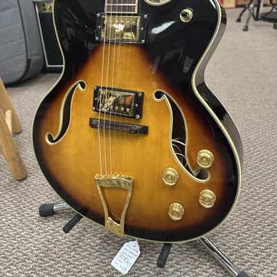 Tanglewood (No Label) Hollow-Body Archtop Electric Guitar Sunburst image 3