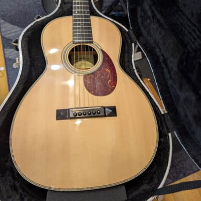 Eastman Guitars E20OO Thermo-cured Acoustic Guitar - Natural image 2