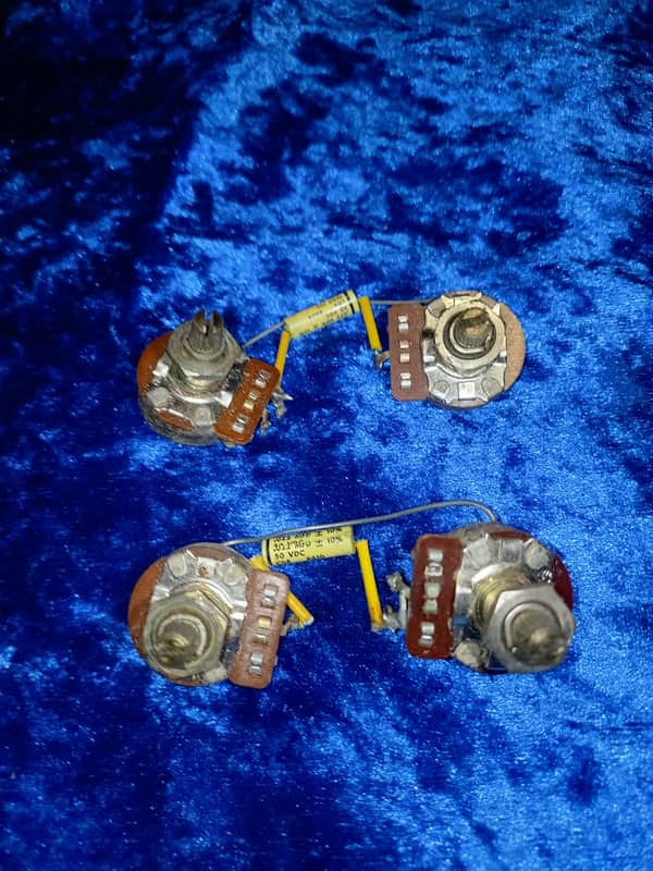Gibson Potentiomers and Capacitors1974-1975 image 1