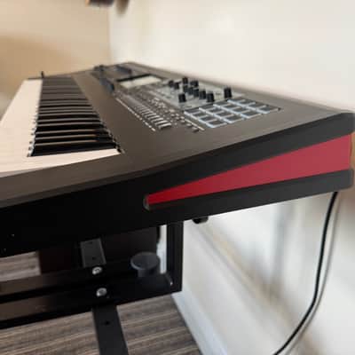 Roland Fantom 6 61-Key Workstation Keyboard 2019 - Present - Black image 2