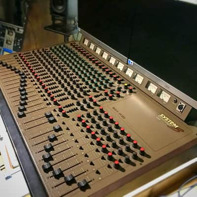 The Big Brown Analogue Sound - vintage Allen & Heath System 8 Mk1 16:8:2 analogue mixing desk! image 2