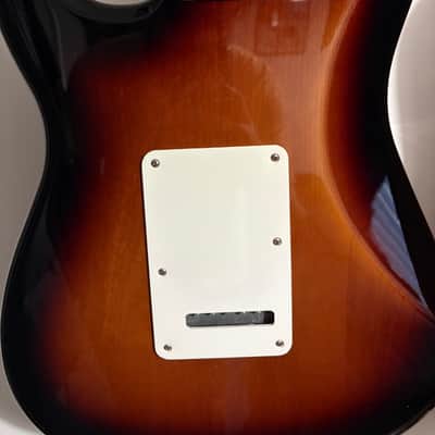 Fender Vintera '50s Stratocaster Modified with Maple Fretboard 2019 - 2023 - 2-Color Sunburst image 4