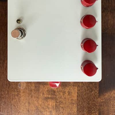 Jext Telez White Pedal V2 2017 - 2019 - White with Red Knobs image 2