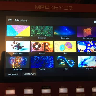 Akai MPC KEY 37 from 2024, Absolutely New with Accesories/Manual in Original box image 4
