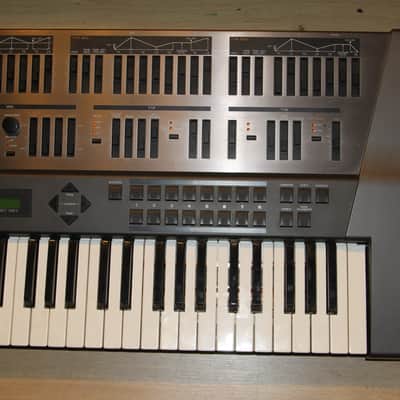 Roland JD-800 61-Key Programmable Synthesizer 1991 - 1995 - Carbon image 5