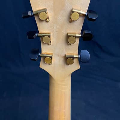 Eastman AR805CE Archtop Guitar, Natural image 6