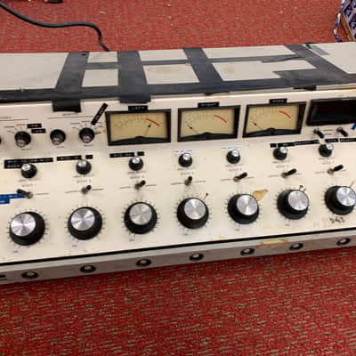 VINTAGE AUTOGRAM AC-8 AM/FM BROADCAST MIXING CONSOLE image 10