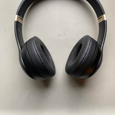Beats by Dre Solo 4 Wireless Headphones image 4