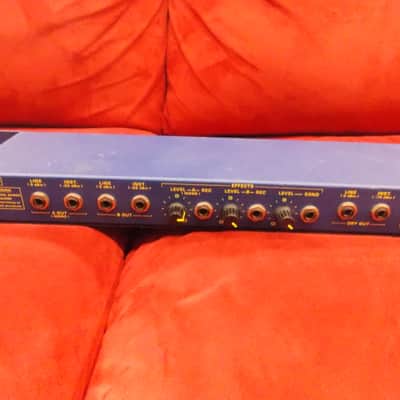 Tube Works RT-924 Blue Tube II 2 Chan Tube Pre-Amp image 9