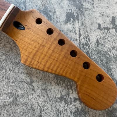 BMC Guitar 5AAAAA FLAME MAPLE Neck Strat® Stratocaster® 22 Fret Roasted With Rosewood Fingerboard Nitro Lacquer 9.5 Radius  STFRM5A #1 image 2