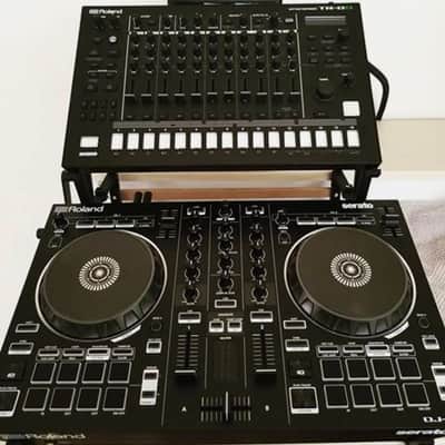 Synth stand Roland Tr8s & Roland dj-202 Serato dj - 3dstudiofurniture image 2