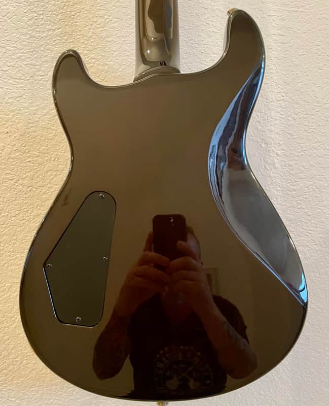 Fernandes APG-100 Double Cut Set Neck Mahogany w/Carved Maple Cap