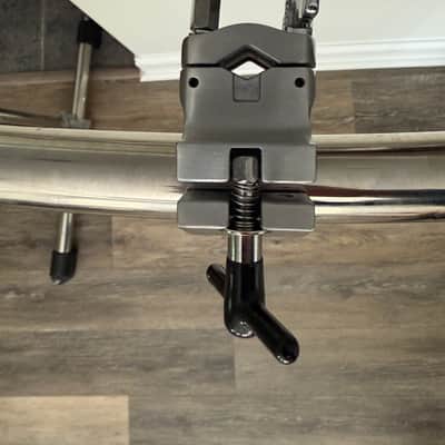 DW DWSMRKC15A 1.5" to Adjustable V Angle Drum Rack Clamp 2010s - Grey image 2