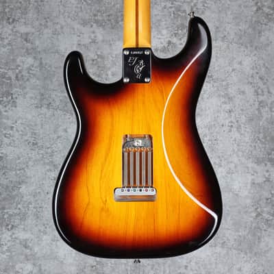 Fender Eric Johnson Stratocaster  Maple Fretboard 2017 Two Tone Sunburst image 6