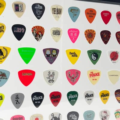 Plectrum Spectrum ™ 11" x 14" Guitar Pick Display Frame CLEAR- HOLDS 54 Guitar Picks FRAME INCLUDED image 5