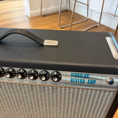 Fender ’68 Custom Vibrolux Reverb 2x10 Valve Combo – Celestion Speakers + Footswitch & Cover Bild 14