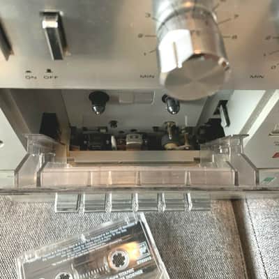 Soundesign 5959 - Vintage 1980s Brushed Aluminum All In One Tuner Cassette 8-Track Stereo Console image 5