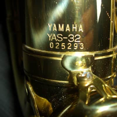 Yamaha YAS-32 Intermediate Alto Sax image 5