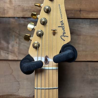 2004 Fender 50th Anniversary Limited Edition American Deluxe Strat MP 2 Tone Sunburst image 7