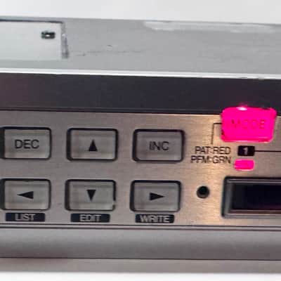 Roland Fantom-XR Rackmount Synthesizer Module 2004 - 2010 - Silver image 4
